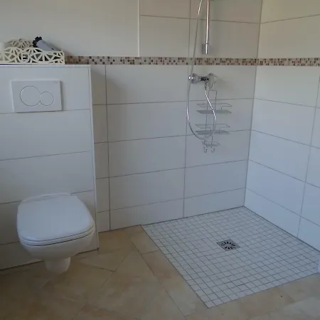 بيت للعطل Ferienhaus Haubentaucher *